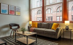 Frontdesk 300 Heinz St Apts Pittsburgh
